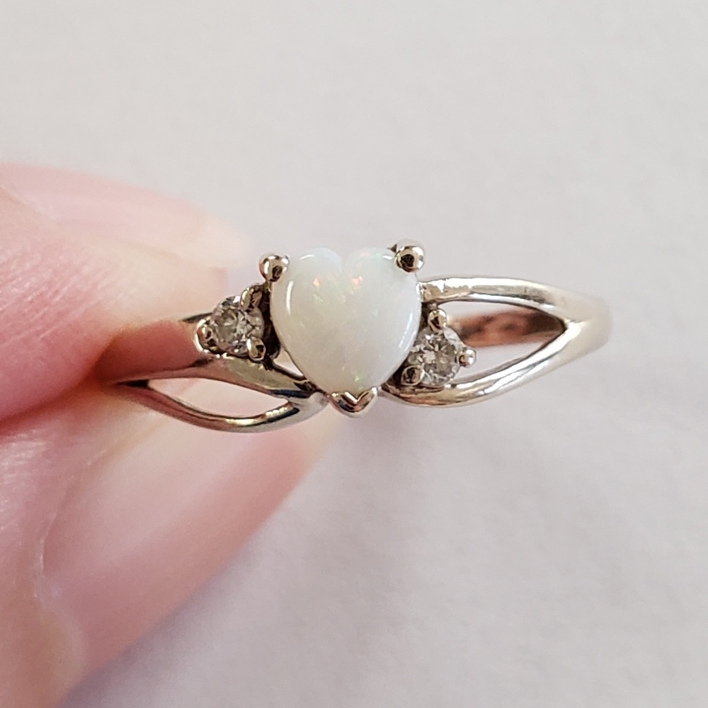 Beautiful Opal Diamonds 14 kt White Gold 6 Ring - Picture 3 of 16